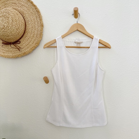 White Banana republic shell - Picture 1 of 1